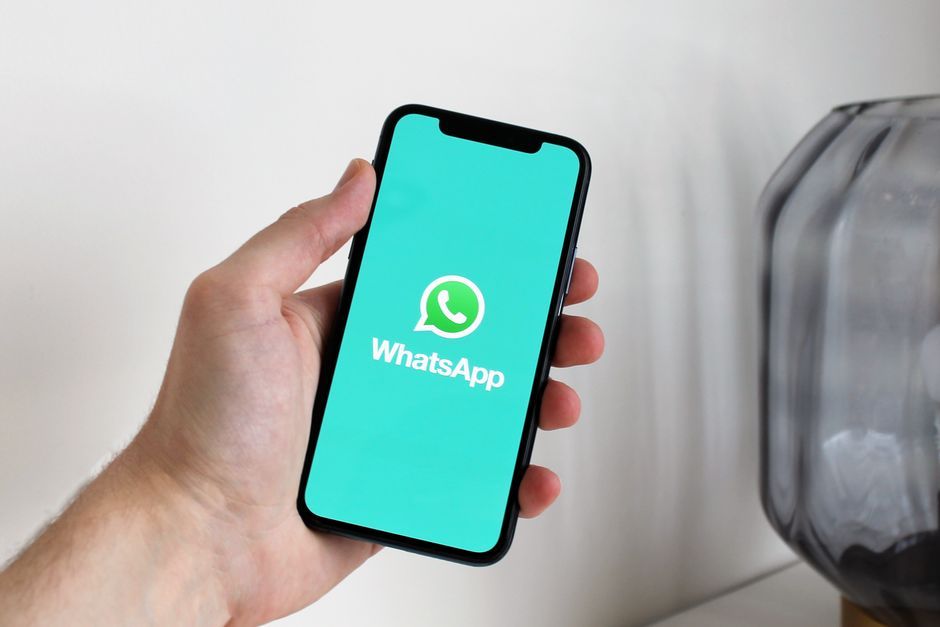 Groupes WhatsApp freelance : 5 règles d'or en 2026