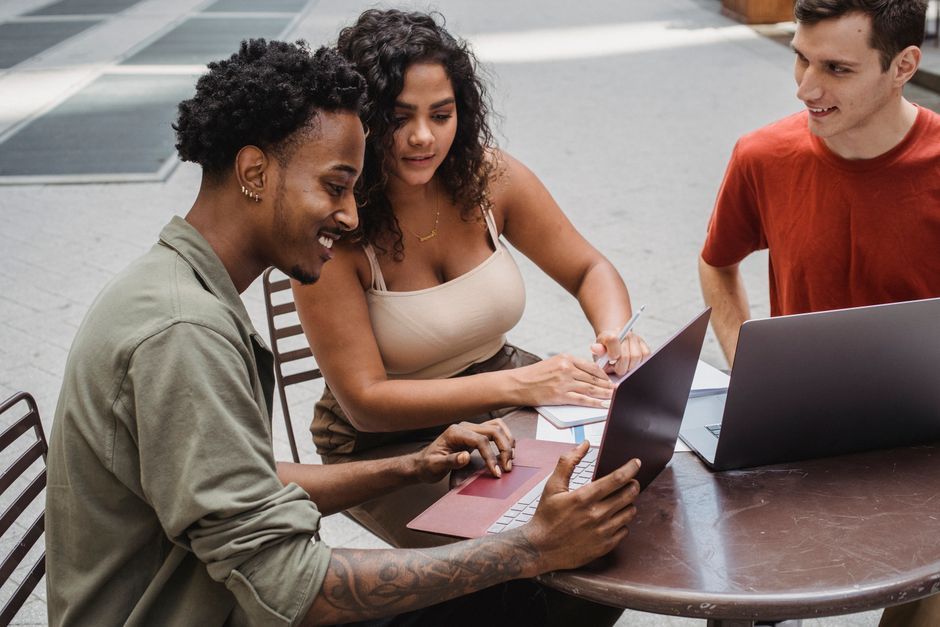 Réseau de freelances : comment créer une communauté qui vous apporte des clients